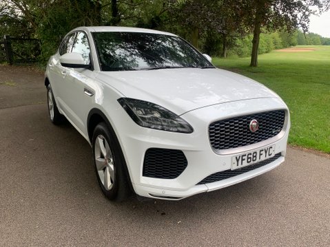 Jaguar E-Pace 2.0 Diesel R-DYNAMIC S 17