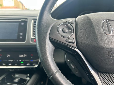 Honda HR-V I-VTEC SE 18