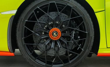 Lamborghini Huracan STO 34