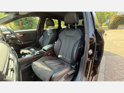 Audi A4 2.0 A4 Black Edition 45 TFSI Quattro Semi-Auto 4WD 5dr 10