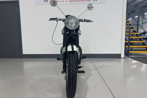 Triumph Bonneville 650cc 4