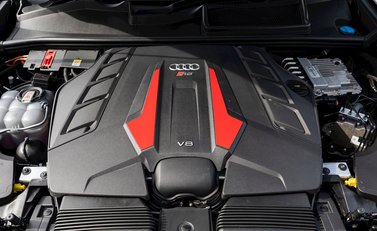 Audi RS Q8 Vorsprung 32