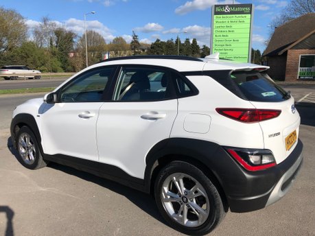 Hyundai KONA T-GDI SE CONNECT MHEV 53,000m, 1 owner Euro 6 ULEZ compliant 10