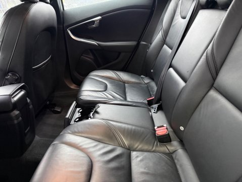 Volvo V40 2.0 D3 SE Lux Nav Geartronic Euro 5 (s/s) 5dr 35