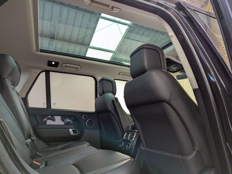 Land Rover Range Rover 3.0 Range Rover Vogue SDV6 Auto 4WD 5dr 37