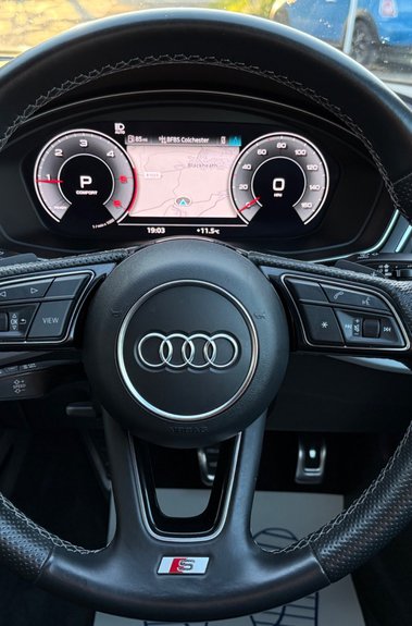 Audi A4 AVANT TDI S LINE MHEV - REVERSE CAMERA - 8 AUDI MAIN DEALER SERVICES 