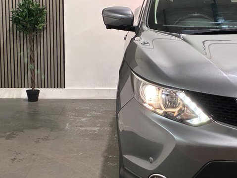 Nissan Qashqai 1.2 DIG-T N-Connecta 2WD Euro 6 (s/s) 5dr 49