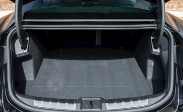 Porsche Taycan Turbo 32