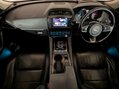 Jaguar F-Pace V6 S AWD 12