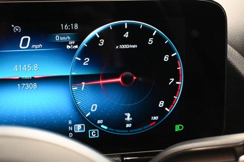 Mercedes-Benz GLA 1.3 GLA 200 AMG Line Executive Auto 5dr 27