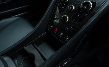Aston Martin Vanquish ZAGATO 23