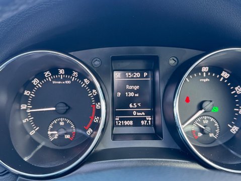 Skoda Yeti 2.0 TDI Laurin & Klement Outdoor DSG 4WD Euro 6 (s/s) 5dr 40