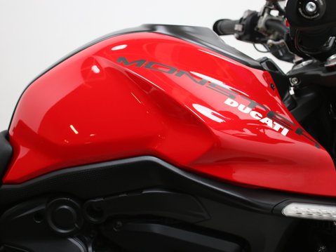 Ducati Monster 937 MONSTER 937 33
