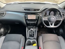 Nissan Qashqai 1.3 Qashqai N-Connecta DiG-T 5dr 2