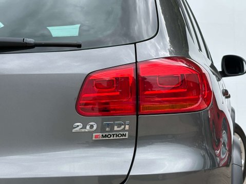 Volkswagen Tiguan 2.0 Tiguan R-Line Edition TDI BlueMotion Technology 4Motion Semi-Auto 4WD 5 30
