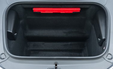 Porsche 718 SPYDER 36