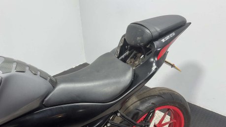 Suzuki GSX-S GSXS 125 2020 SPORT BIKE 125CC PROJECT BIKE PARTS BIKE 12