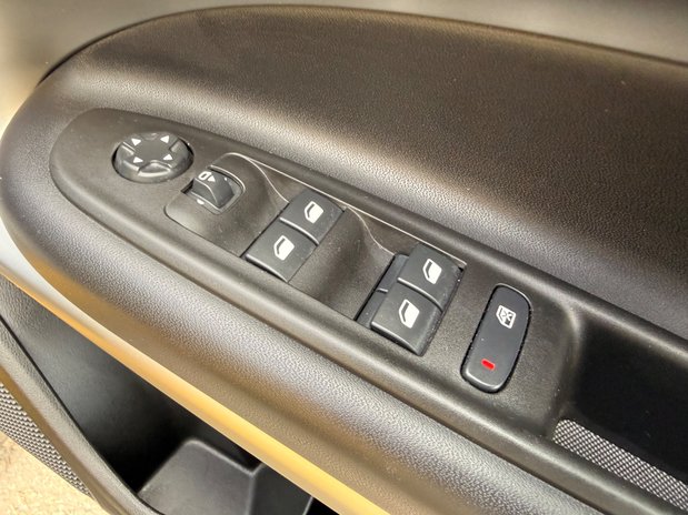 Jeep Avenger SUMMIT 20