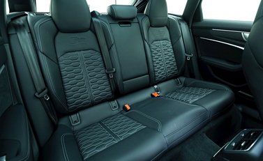 Audi RS6 Avant Vorsprung 13