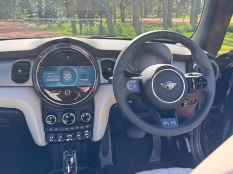 Mini Hatch COOPER EXCLUSIVE 15