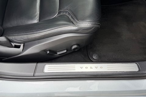 Volvo V90 D5 POWERPULSE INSCRIPTION PRO AWD -PAN ROOF - £6320 OPTIONAL EXTRAS  38