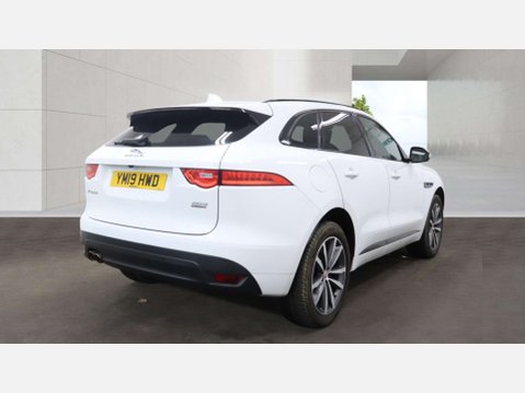 Jaguar F-Pace 2.0 F-PACE R-Sport AWD D Auto 4WD 5dr 4