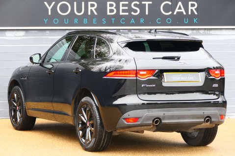 Jaguar F-Pace 2.0 F-Pace Chequered Flag AWD Auto 4WD 5dr 17