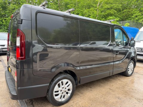 Renault Trafic 1.6 dCi ENERGY 27 Sport Nav Panel Van 5dr Diesel Manual SWB Standard Roof E 12