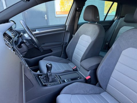 Volkswagen Golf R-LINE TSI ACT BLUEMOTION TECHNOLOGY 53