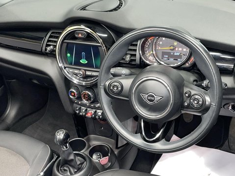 Mini Convertible 1.5 Cooper Classic Convertible 2dr Petrol Manual Euro 6 (s/s) (136 ps) PDC- 16
