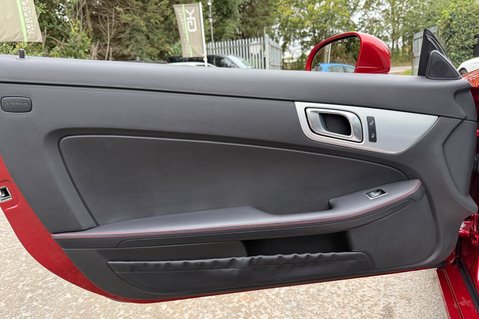Mercedes-Benz SLC SLC 250 D AMG LINE -£35 ROAD TAX -PAN ROOF -£35 ROAD TAX -2 OWNERS 28