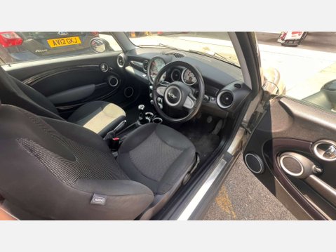 Mini Hatch 1.6 Cooper D Hatchback 3dr Diesel Manual Euro 4 (110 ps) 8
