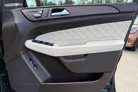 Mercedes-Benz GLS GLS 350 D 4MATIC GRAND EDITION -ACTIVE CURVE -REAR ENTERTAINMENT -2 OWNERS  42