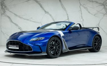 Aston Martin V12 Vantage Roadster 1