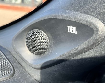 Toyota Yaris 1.5 Yaris Dynamic HEV CVT 5dr 69