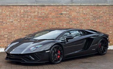 Lamborghini Aventador S LP740-4 6