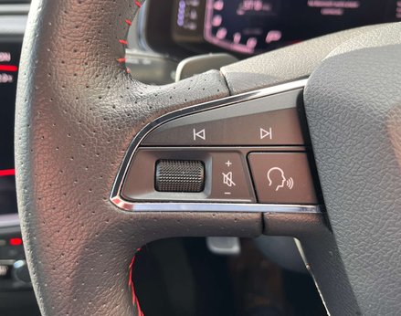 SEAT Arona 1.0 Arona FR Sport TSi Semi-Auto 5dr 64