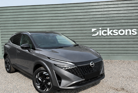 Nissan Qashqai 1.3 MH N-Connecta Glass Roof 