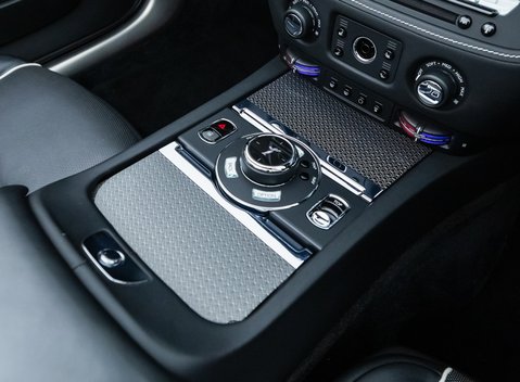 Rolls-Royce Dawn Black Badge 22