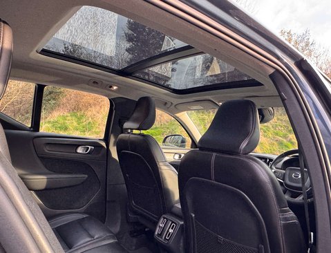 Volvo XC40 2.0 XC40 Inscription Pro D4 AWD Auto 4WD 5dr 19