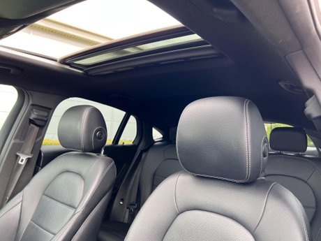Mercedes-Benz GLC 2.1 GLC220d AMG Line (Premium Plus) Coupe G-Tronic 4MATIC Euro 6 (s/s) 5dr 33