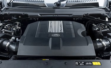 Land Rover Defender 110 V8 30