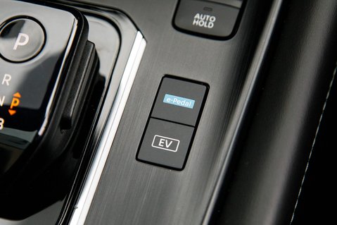 Nissan Qashqai E-POWER N-CONNECTA 36