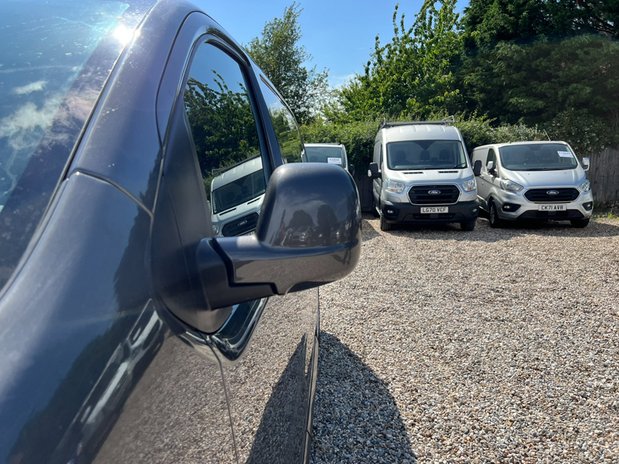 Vauxhall Vivaro SWB L1H1 Low Roof Sportive 2700 Air Con Sensors EURO 6 NO VAT 22