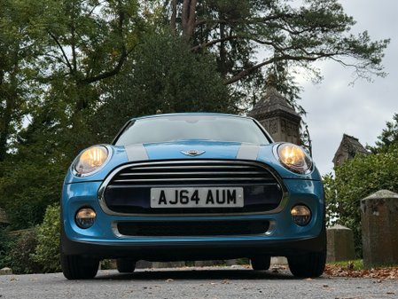 Mini Hatch COOPER D 15