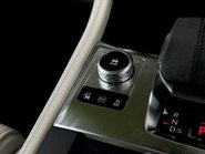 Jaguar F-Pace R-DYNAMIC BLACK 57