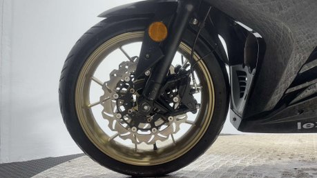 Lexmoto LXR 2021 10K MOT SERVICED FULL SIZE SPORTS BIKE 125CC RACE PIPE 20