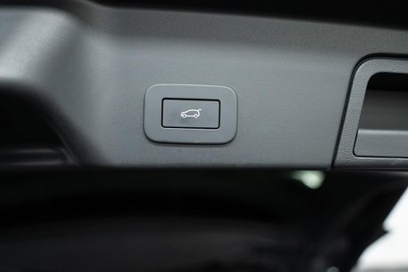 Land Rover Range Rover Evoque 1.5 P270e 12.17kWh Autobiography SUV 5dr Petrol Plug-in Hybrid Auto 4WD Eur 39