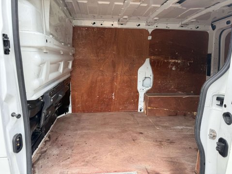 Vauxhall Vivaro 1.6 Vivaro 2700 Sportive CDTi 21