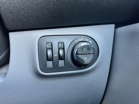 Vauxhall Corsa SE 31